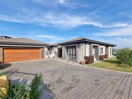 3 Bedroom House in Palm Lakes Estate
