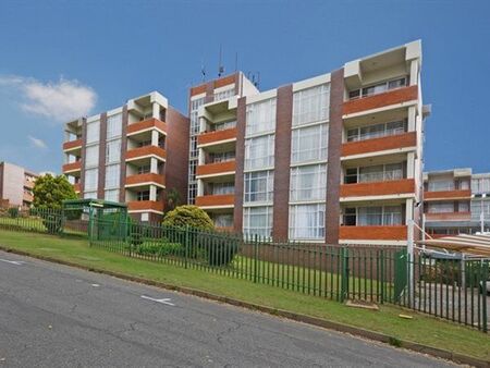 2 Bedroom Flat in Honey Hill