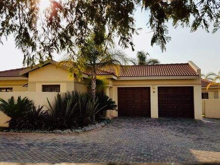 2 Bedroom Townhouse in Silver Lakes Golf Estate