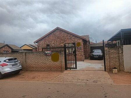 3 Bedroom House in Philip Nel Park