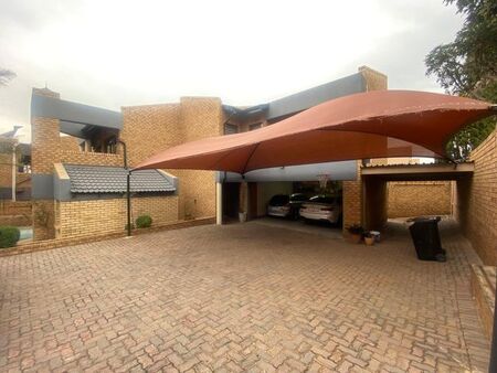 3 Bedroom duplex townhouse - freehold to rent in Meyersdal, Alberton
