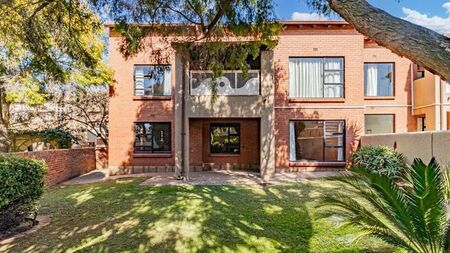 3 Bedroom apartment to rent in Paulshof, Sandton