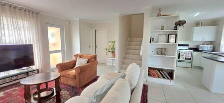 3 Bedroom apartment to rent in Heathfield, Cape Town