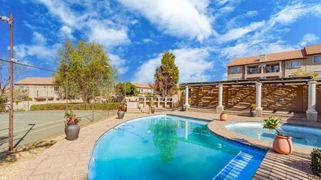 2 Bedroom apartment to rent in North Riding, Randburg