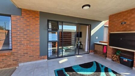2 Bedroom apartment to rent in Olympus Ah, Pretoria