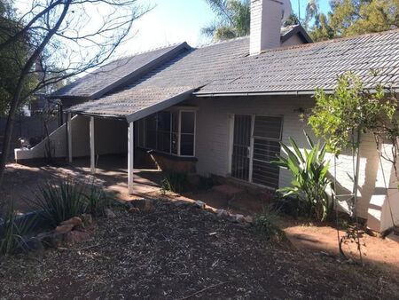 3 Bedroom house to rent in Blairgowrie, Randburg