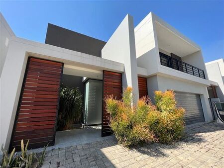 4 Bedroom Cluster in Sandown