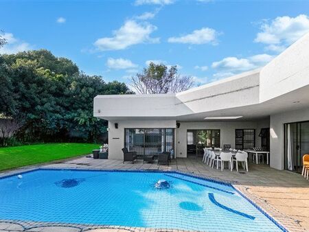 3.5 Bedroom House in Benmore Gardens