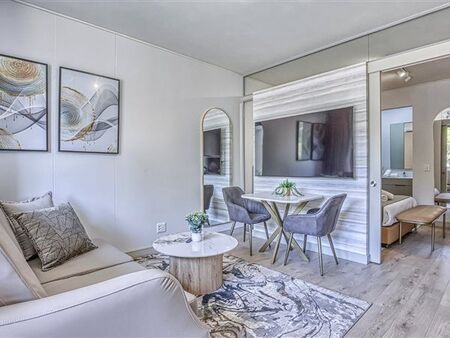 1 Bedroom Apartment in Rosebank