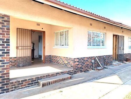 4 Bedroom House in Sophiatown