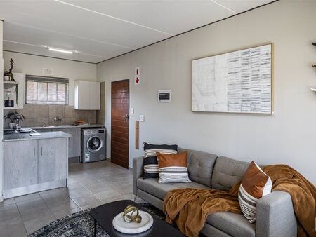 2 Bedroom Apartment in Crown Gardens