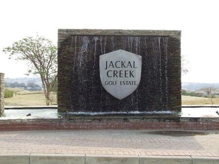 1 Bedroom Apartment in Jackal Creek Golf Estate