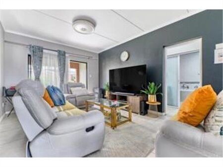 3 Bedroom House in Douglasdale
