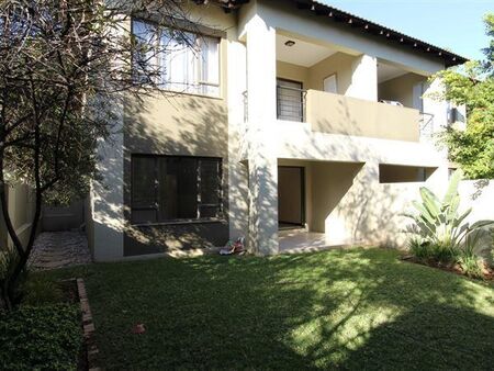 2 Bedroom Apartment in Fourways