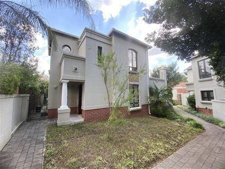 3 Bedroom Apartment in Broadacres