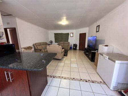 2 Bedroom Apartment in Selection Park
