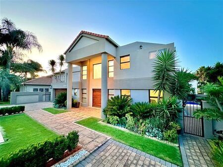 4 Bedroom House in Glen Erasmia