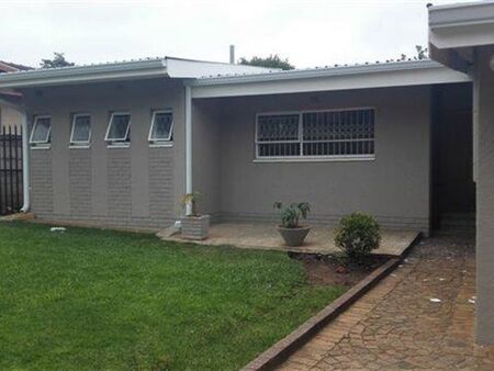 3 Bedroom House in Illiondale