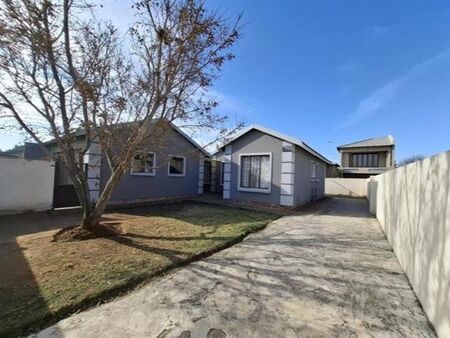 3 Bedroom House in Windmill Park