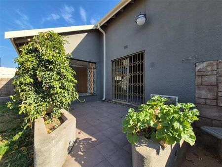 2 Bedroom House in Brackenhurst