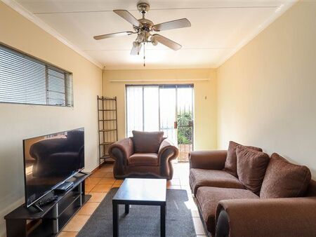 1 Bedroom Flat in Rooihuiskraal