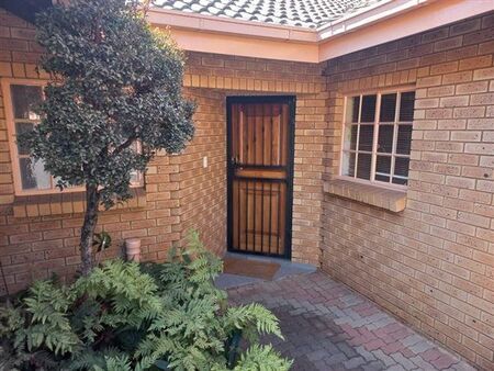 3 Bedroom Simplex in Zwartkop