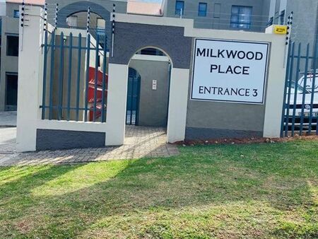 2 Bedroom Apartment in Uitenhage Central