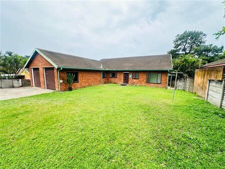 4 Bedroom House in Arboretum
