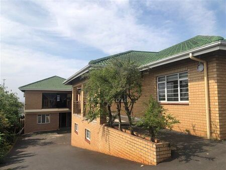 2 Bedroom Apartment in Sunningdale