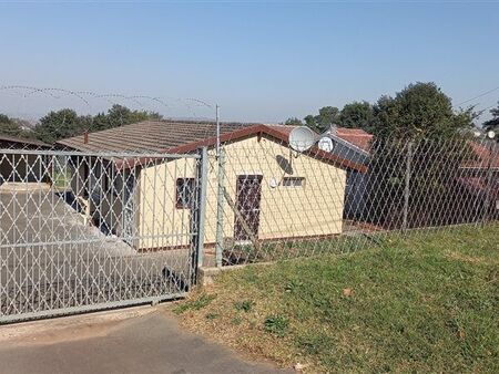 3 Bedroom House in Shallcross