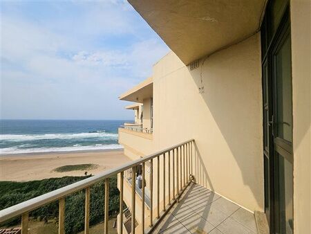 2 Bedroom Apartment in Amanzimtoti