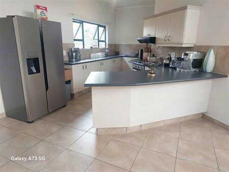 3 Bedroom Apartment in Palm Lakes Estate