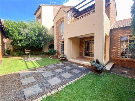 3 Bedroom Townhouse in Boardwalk Villas
