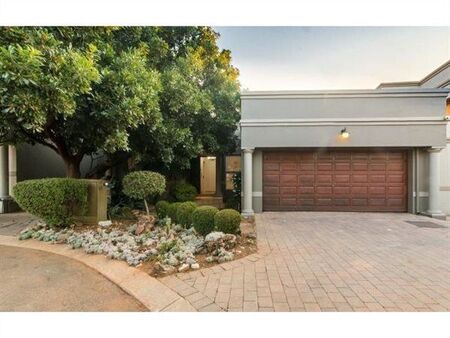 4 Bedroom House in Die Wilgers