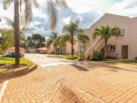 3 Bedroom Townhouse in Garsfontein