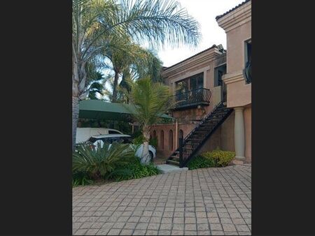 2 Bedroom Apartment in Waterkloof