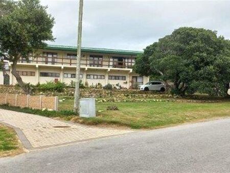 3 Bedroom House in Stilbaai Wes