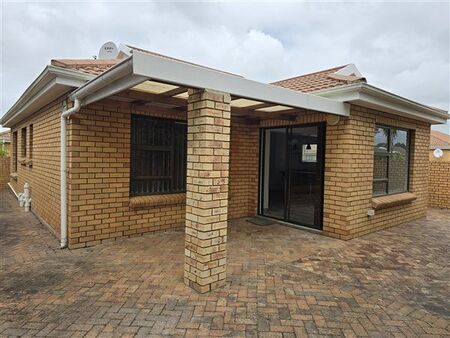 2 Bedroom House in George East