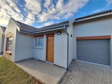 2 Bedroom Townhouse in George Central