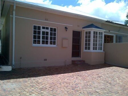 2 Bedroom House in Claremont