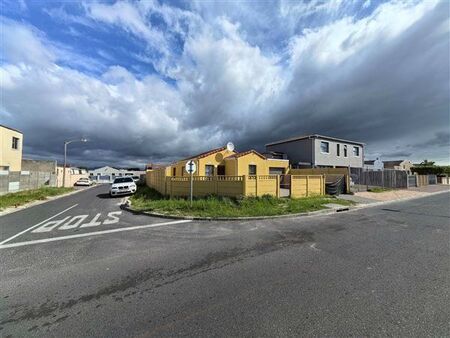 3 Bedroom House in Weltevreden Valley