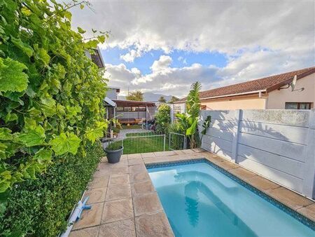 4 Bedroom House in Retreat