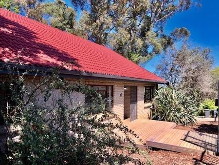 6 Bedroom House in Brandwacht