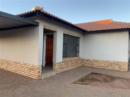 3 Bedroom House in Postmasburg