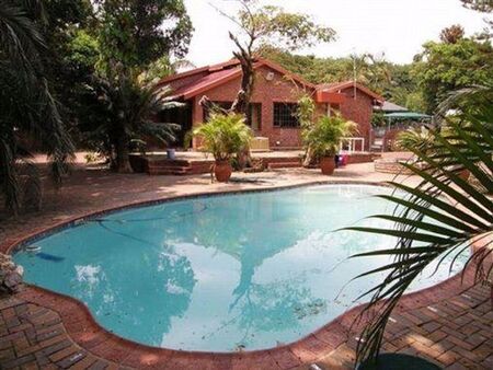 4 Bedroom House in Meerensee