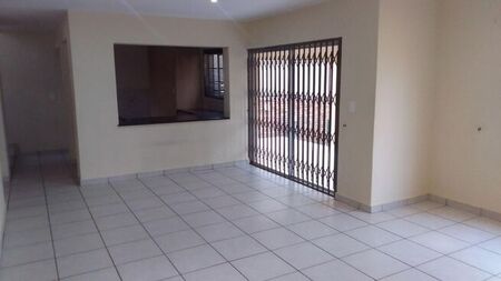 3 Bedroom townhouse - sectional to rent in Amorosa, Roodepoort