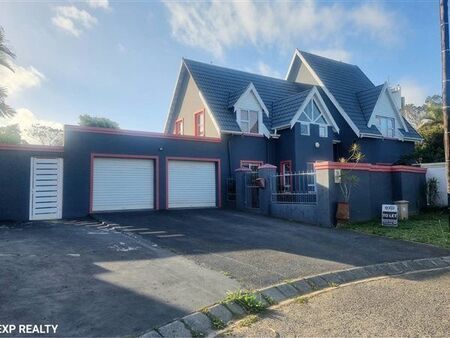 4 Bedroom House in Beacon Bay