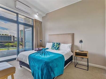 1 Bedroom Apartment in Waterkloof Glen