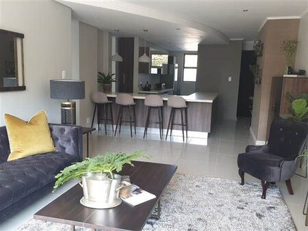 2 Bedroom Apartment in Menlo Park