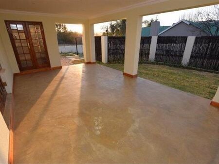 2 Bedroom House in Rivonia